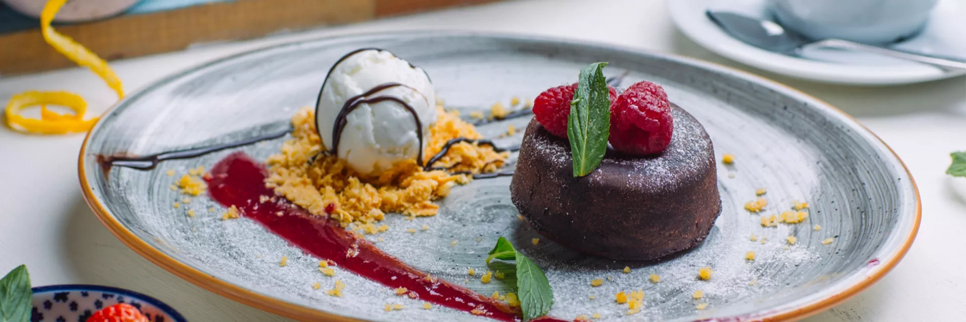 Top 5 des restaurants à Doucy-Valmorel, dessert chocolat et glace vanille