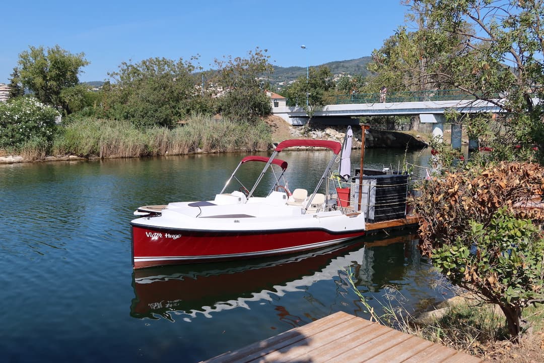Bateau électrique