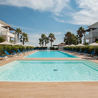 /en/holiday-rentals-pool-france