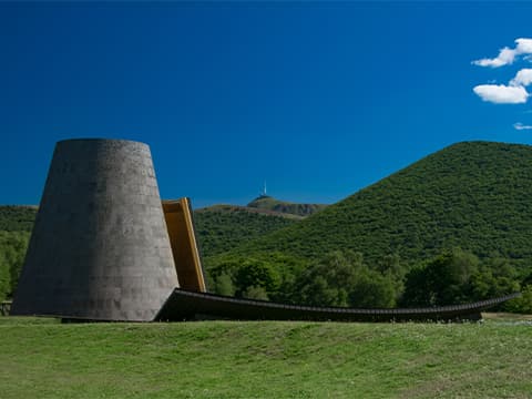 Vulcania