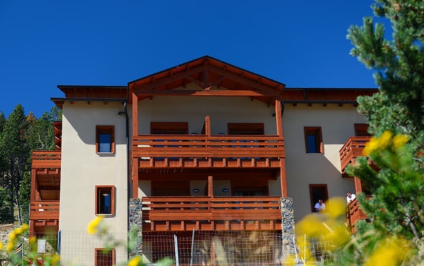 Les Chalets de l'Isard in Les Angles (summer)