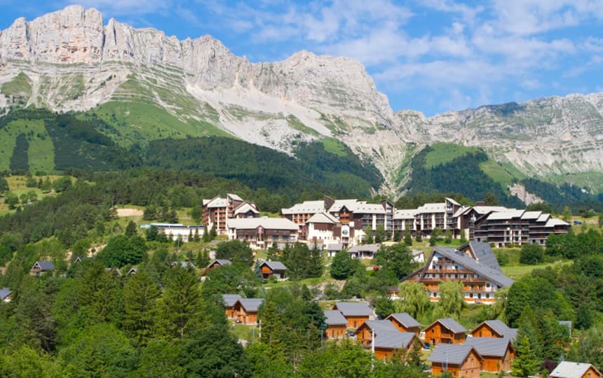 Résidence Les Gentianes à Gresse en Vercors - vue extérieure