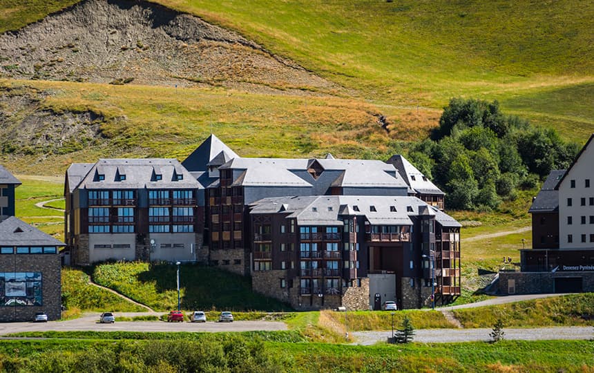 Résidence Privilège à Peyragudes - extérieur été