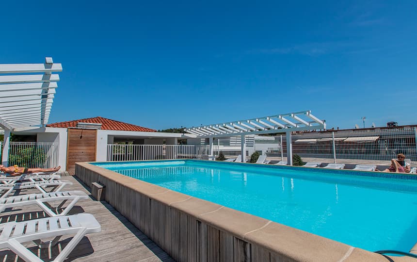 Résidence Le Crystal à Cagnes sur mer - piscine sur toit