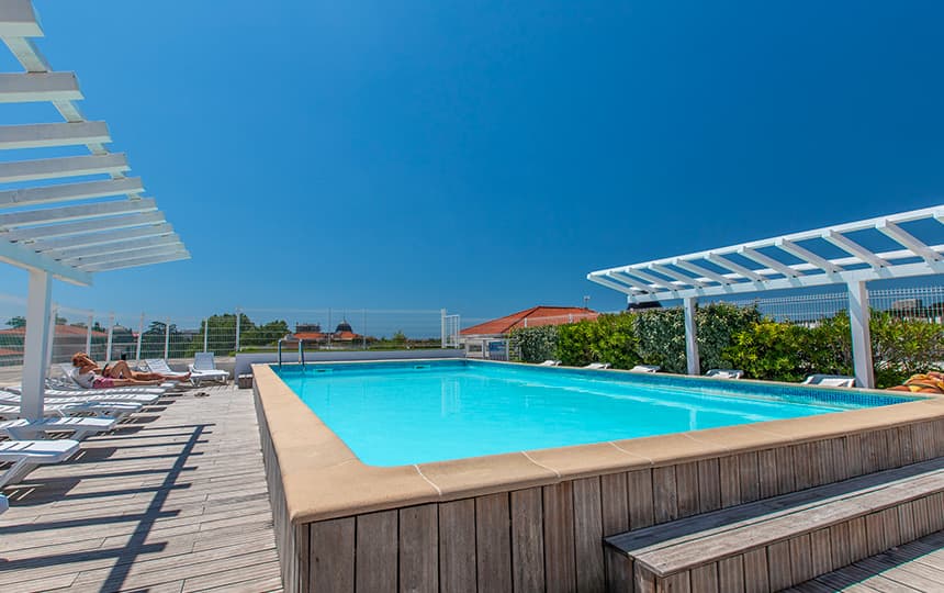 Résidence Le Crystal à Cagnes sur mer - piscine sur toit
