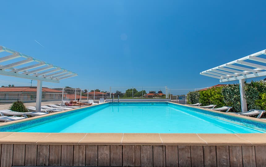 Résidence Le Crystal à Cagnes sur mer - piscine sur toit