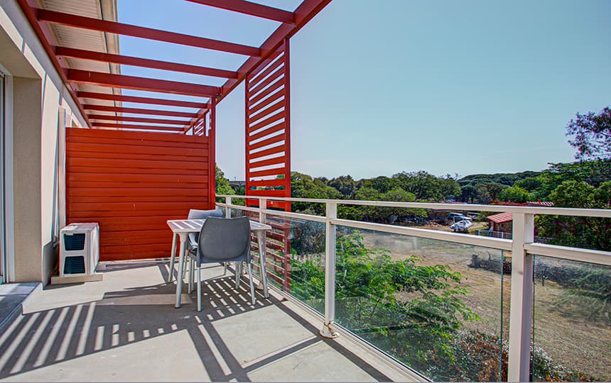 Appartement climatisé Demeure de la Massane balcon