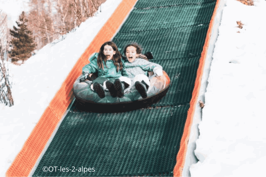 Saut en luge sur airbag aux 2 Alpes