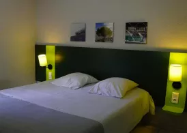 casteljau-residence-lou-castel-chambre-lit-double
