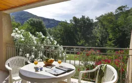 Le Domaine de Chames in Vallon pont d'Arc - 3 persons studio