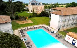 Le Domaine du Château à La Rochelle - Piscine