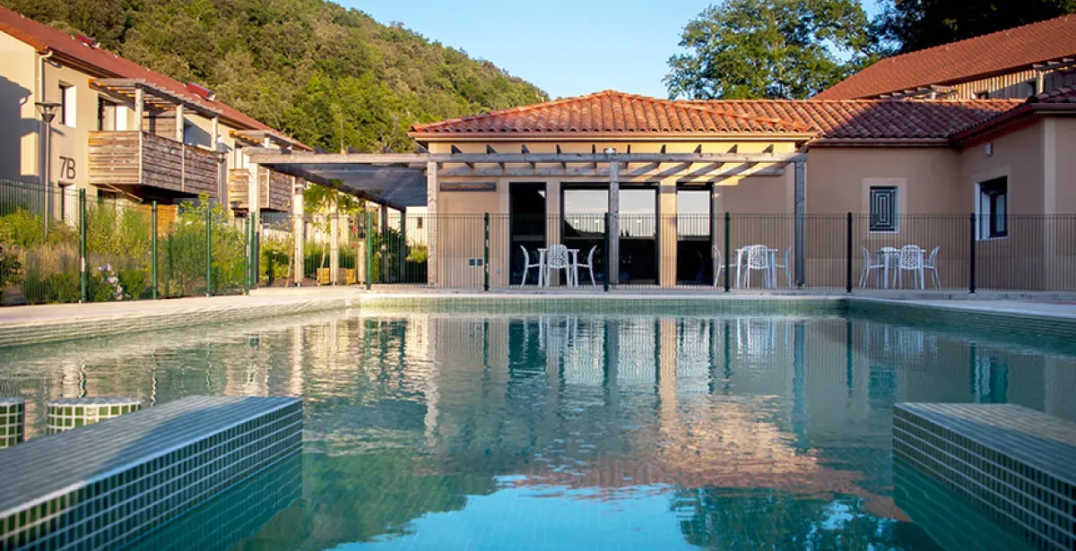 Le Clos du Rocher in les Eyzies de Tayac - Swimming pool