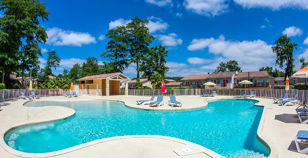 Le Domaine du Golf d'Albret in Barbaste - Swimming pool