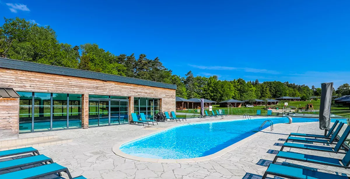 Le Domaine des Monédières**** à Meyrignac L'Église - Piscine extérieure