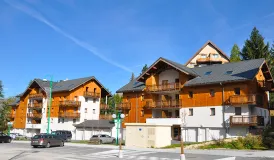 Résidence Au coeur des Ours aux 2 Alpes - Extérieur été