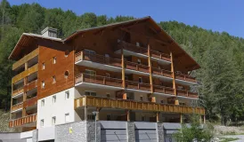 Résidence Les Chalets du verdon à la Foux d'Allos - Extérieur été