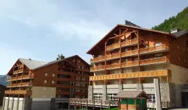 Résidence Les Chalets du verdon à la Foux d'Allos - Extérieur été