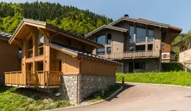 Chalets Les Portes de Megève à Praz sur Arly - extérieur été