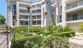 Residence Le Crystal in Cagnes sur mer - Outside