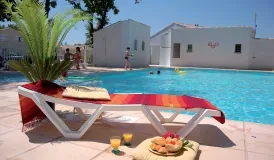 Les Bastides de Fayence in Tourettes - Swimming pool