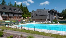 Residence Le Bois de la Reine*** in Super Besse - Swimming pool