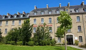 Façade extérieure résidence Duguesclin à Dinan