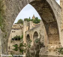 Besalu - Ⓒbesalu_tourisme