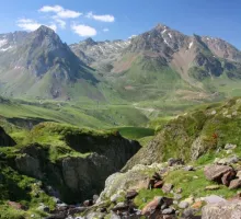 Col du Tourmalet dans les Pyrénées, montagne en été