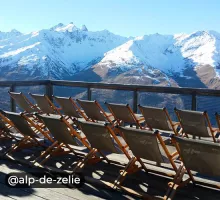 Restaurant l'Alp de Zelie à Valloire, terrasse vue montagne