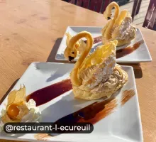 Restaurant l'Écureuil à Risoul, dessert paris-brest en forme de cygne