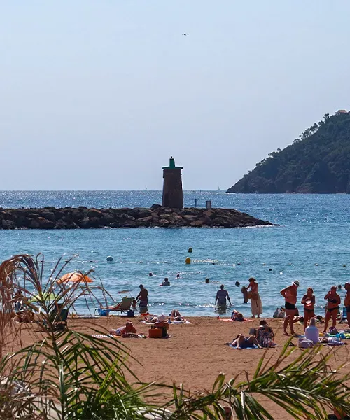 Plage du Château à Mandelieu La Napoule