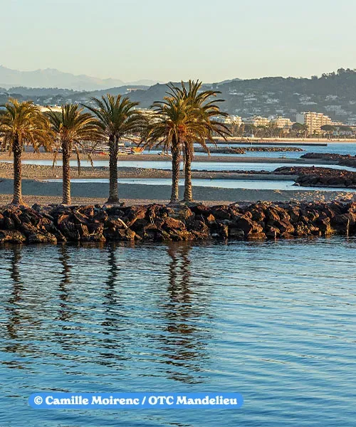 Plage du Robinson à Mandelieu-la-Napoule