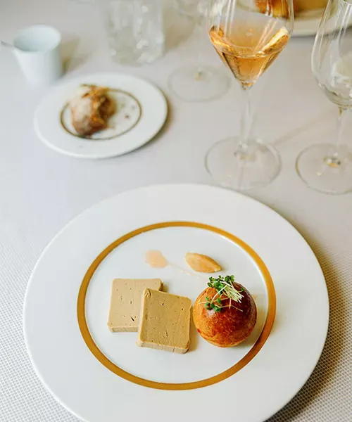 restaurant aux eyzies de tayac en dordogne